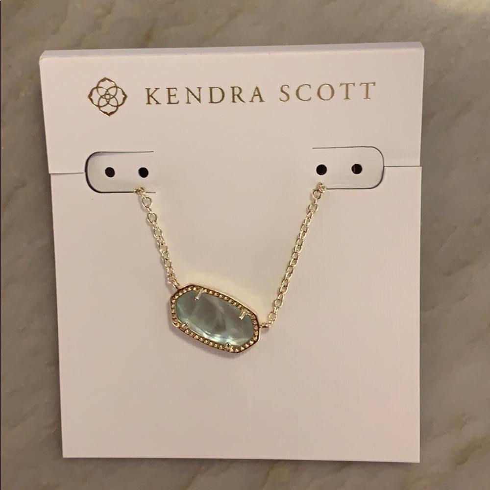 Kendra Scott Necklace!